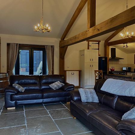 Trelaske Mill Cider Barn-With Hot Tub, Fire Pit Bbq Lewannick Eksteriør bilde