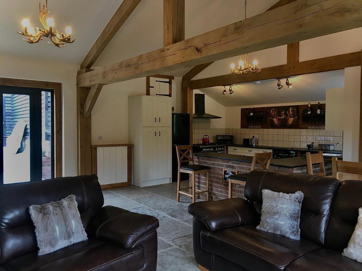 Trelaske Mill Cider Barn-With Hot Tub, Fire Pit Bbq Lewannick Eksteriør bilde