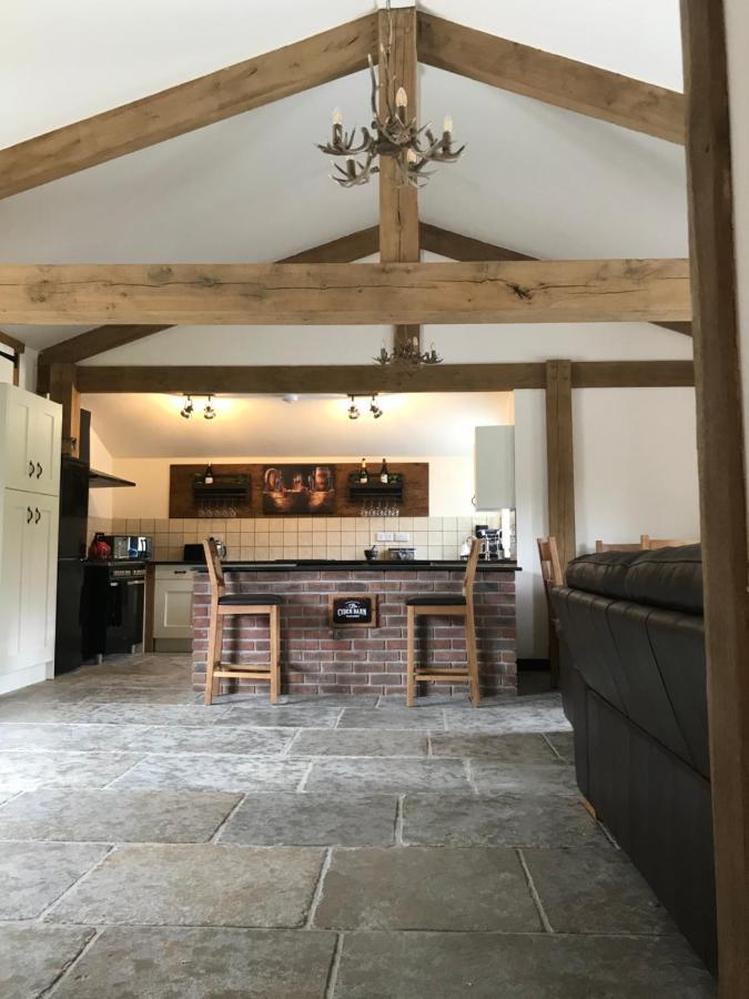 Trelaske Mill Cider Barn-With Hot Tub, Fire Pit Bbq Lewannick Eksteriør bilde